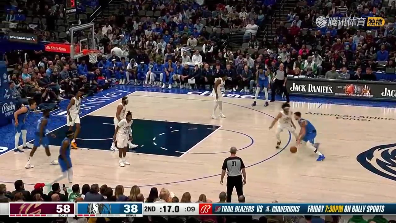 魔術師附體！東契奇神仙不看人背傳 畢竟周最佳助攻TOP10！