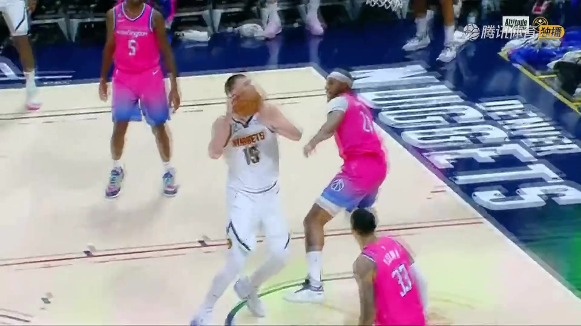 這效率要沖三連MVP？約基奇20中17爆砍43分14板8助5斷皆全隊最高（約基奇砍32分20籃板10助攻）