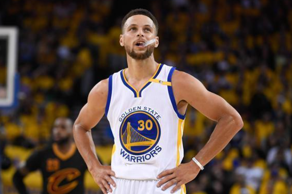 籃球比賽中六種防守戰(zhàn)術(shù)是什么？